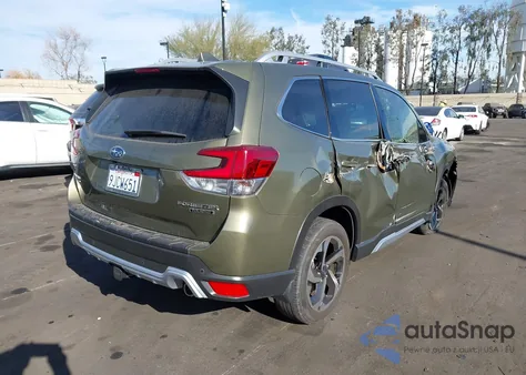 2023 Subaru Forester Touring z USA, uszkodzony, nr VIN JF2SKARC9PH510253